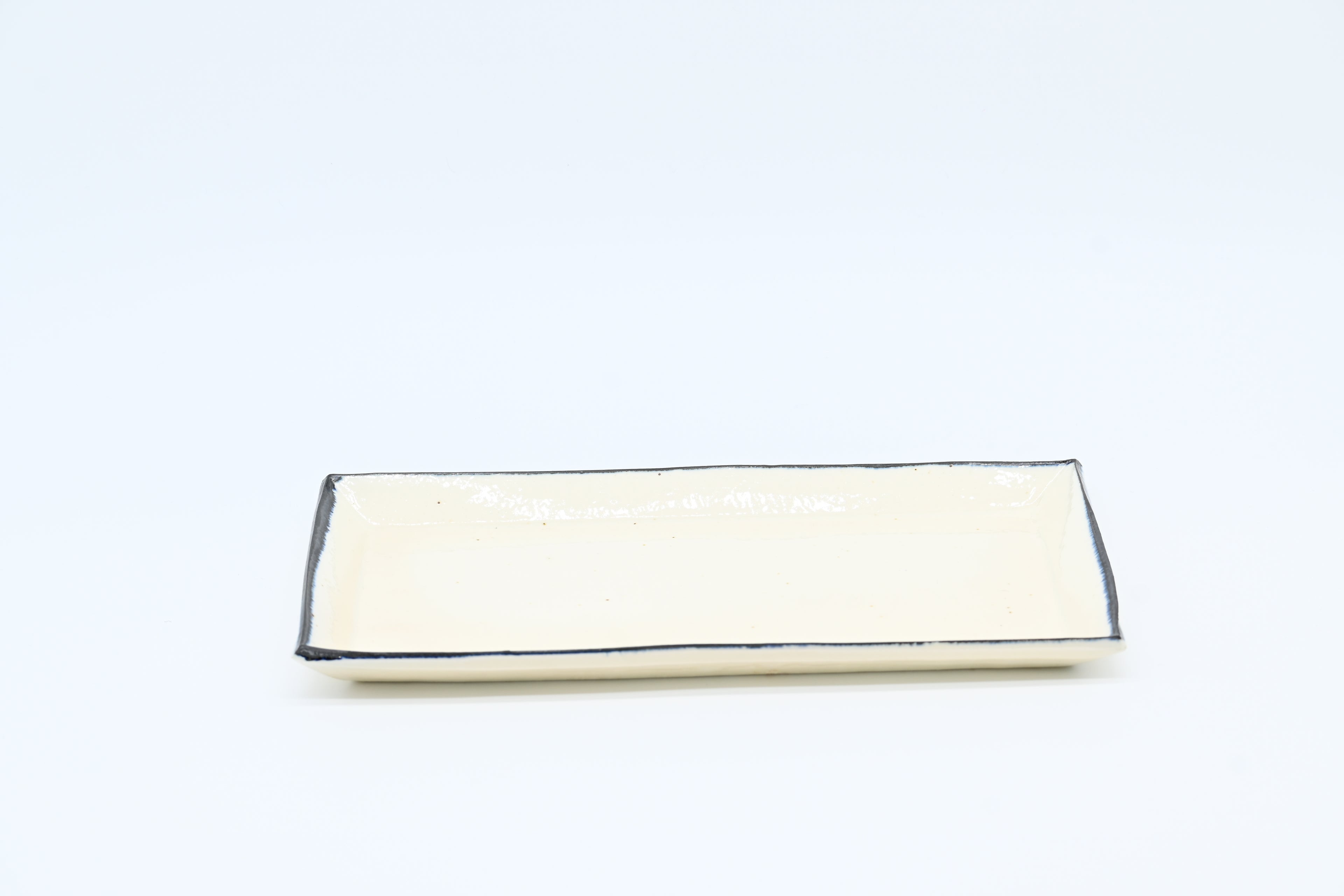 monohanako 陶器 長方板皿　M/ブルー皮鯨　/monohanako — Rectangular Plate (M) / Blue Kawakujira
