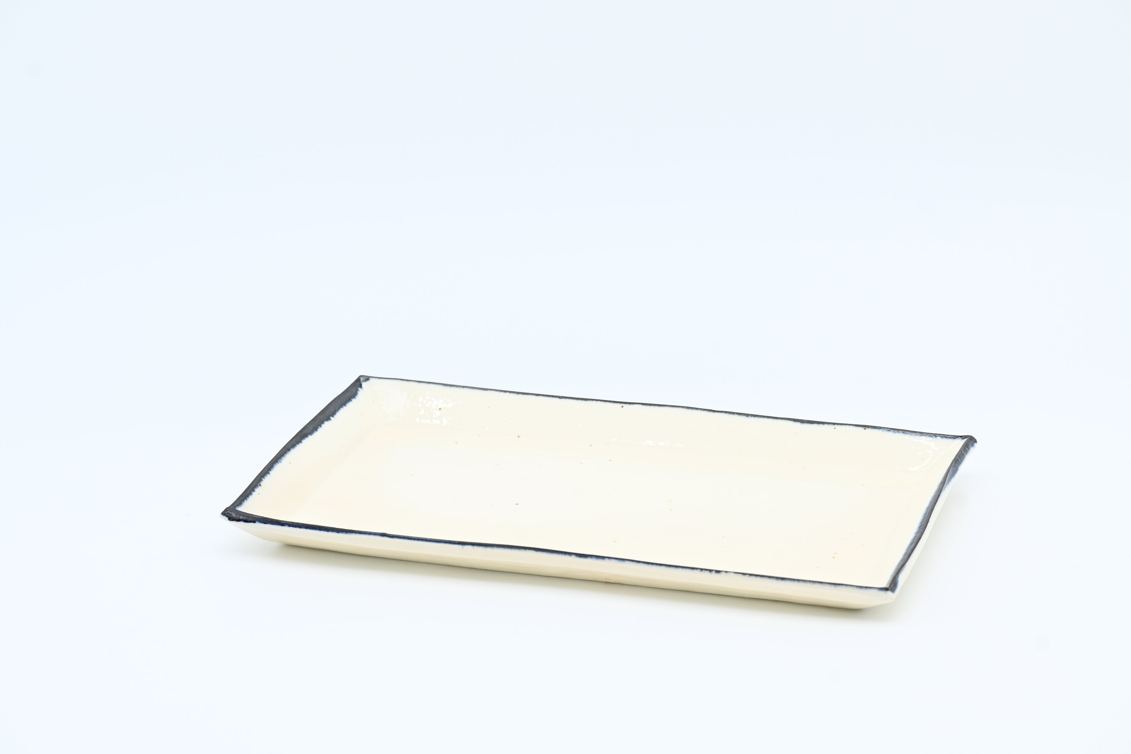 monohanako 陶器 長方板皿　M/ブルー皮鯨　/monohanako — Rectangular Plate (M) / Blue Kawakujira