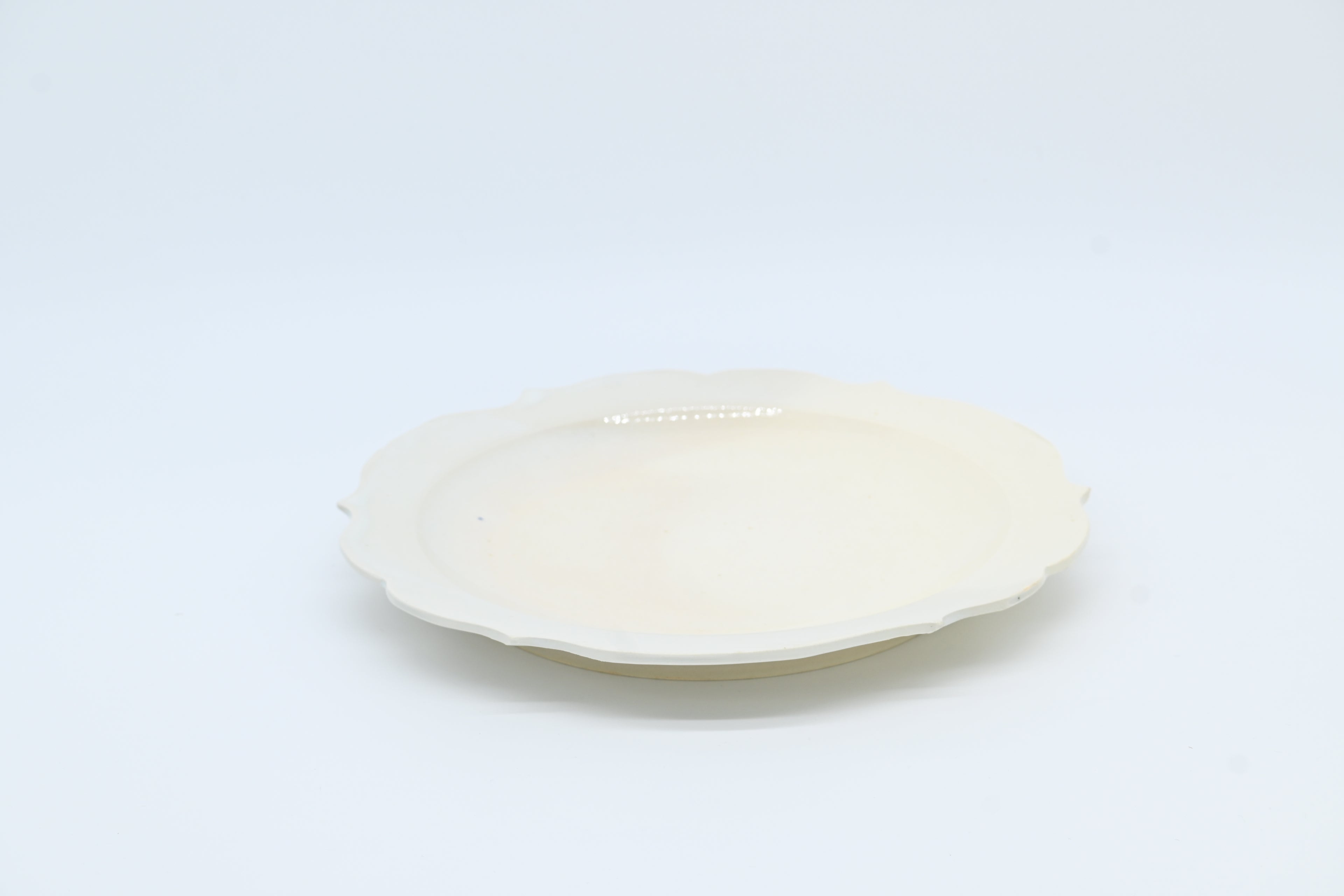 monohanako 陶器 チャクラディナープレート　白/monohanako — Chakra Dinner Plate / White